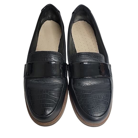 Clarks Ultimate Comfort Women's Slip On Shoes Black Moccasin Loafer Size 7.5 - Picture 1 of 8